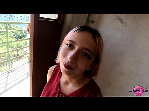 ❤️ Cov tub ntxhais kawm Sensual Sucks ib tug neeg txawv txawv nyob rau hauv lub Outback - Cum ntawm nws lub ntsej muag Anal video ntawm peb  ❌️ Ib